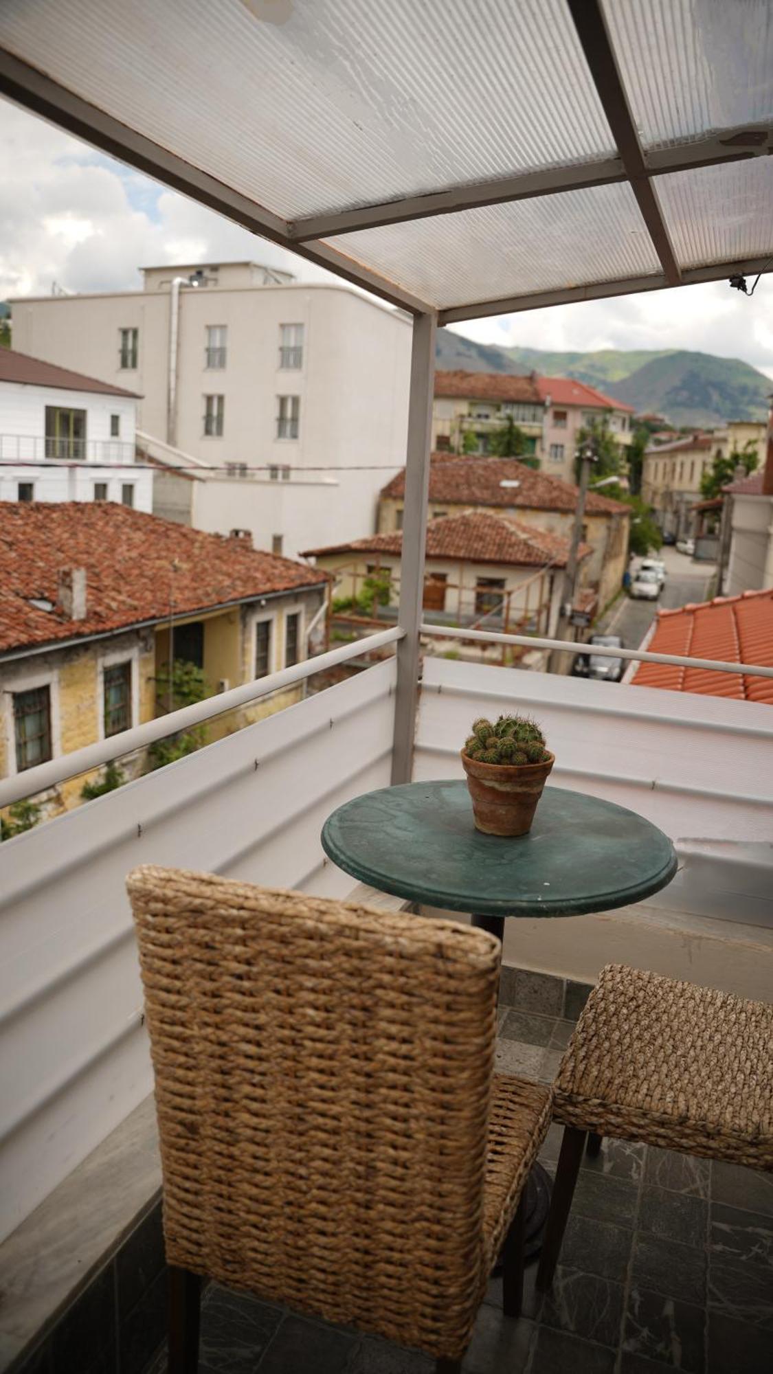 Relax Inn Korce Exterior photo